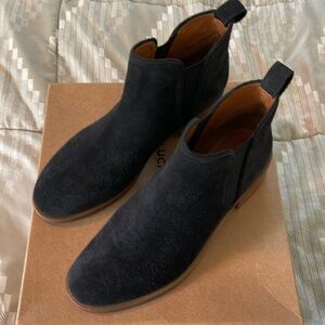 Women’s Lucky Brand Ankle Boots sz 8